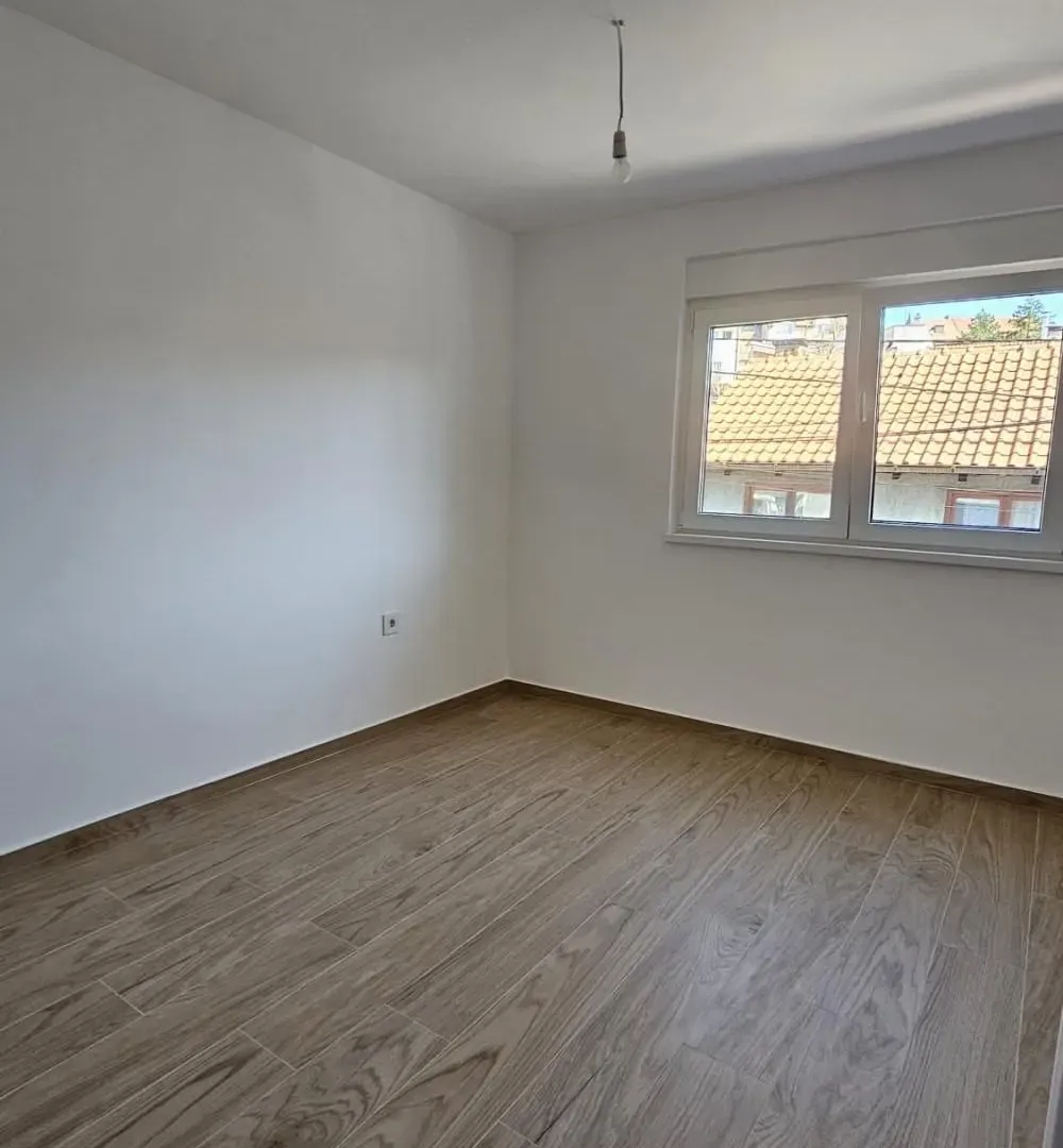 Sale, three bedroom apartment, 65m², Cvetkova Pijaca, Zvezdara Sve Podlokacije