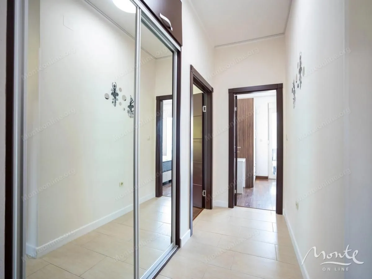 Prodaja, dvosoban stan, 89m², Bečići, Budva