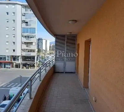 Rent, two bedroom apartment, 74m², City Kvart, Podgorica - image 9