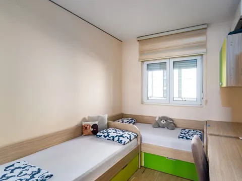 Sale, two bedroom apartment, 72m², City Kvart, Podgorica - image 5