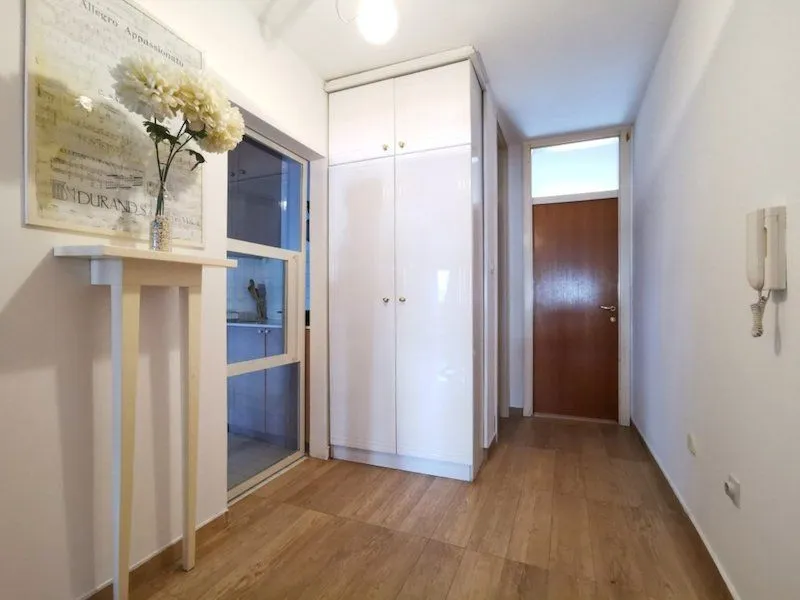 Izdavanje, stan, 84m², Preko Morače, Podgorica