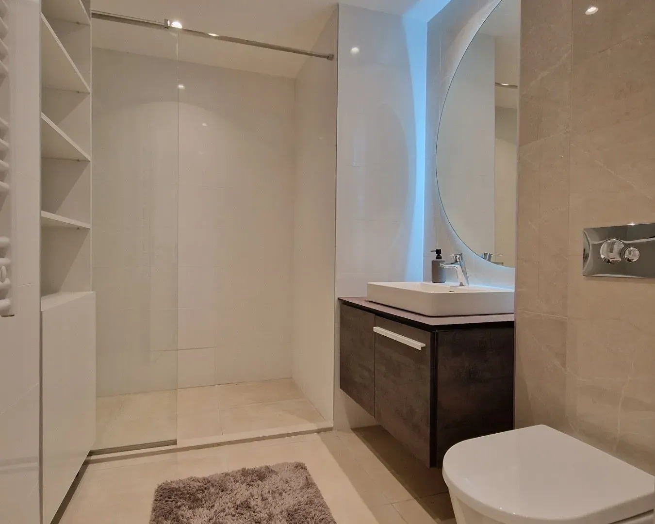 Sale, three bedroom apartment, 81m², Beograd Na Vodi, Beograd