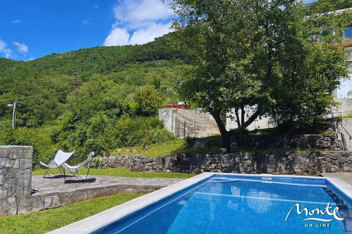 Sale, house, 270m², Kotor, Crna Gora