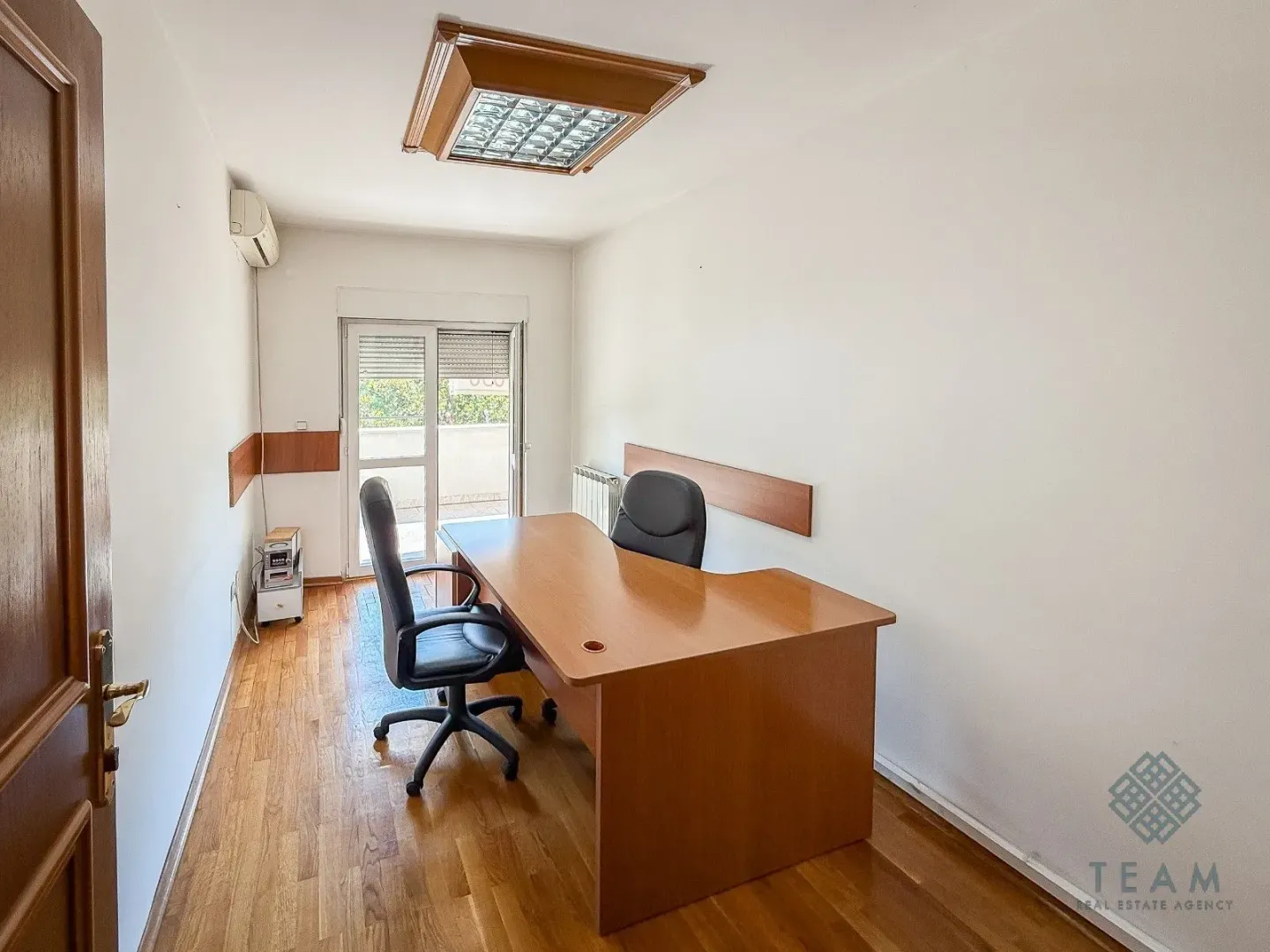 Rent, office space, 150m², Stara Varoš, Podgorica