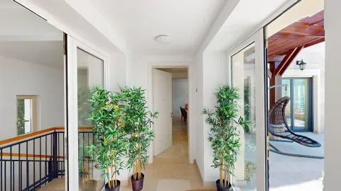 Prodaja, stan, 234m², Tivat, Crna Gora - image 8