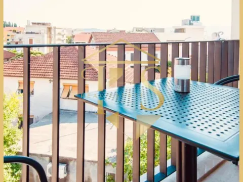 Rent, one bedroom apartment, 39m², Centar, Tivat - image 8