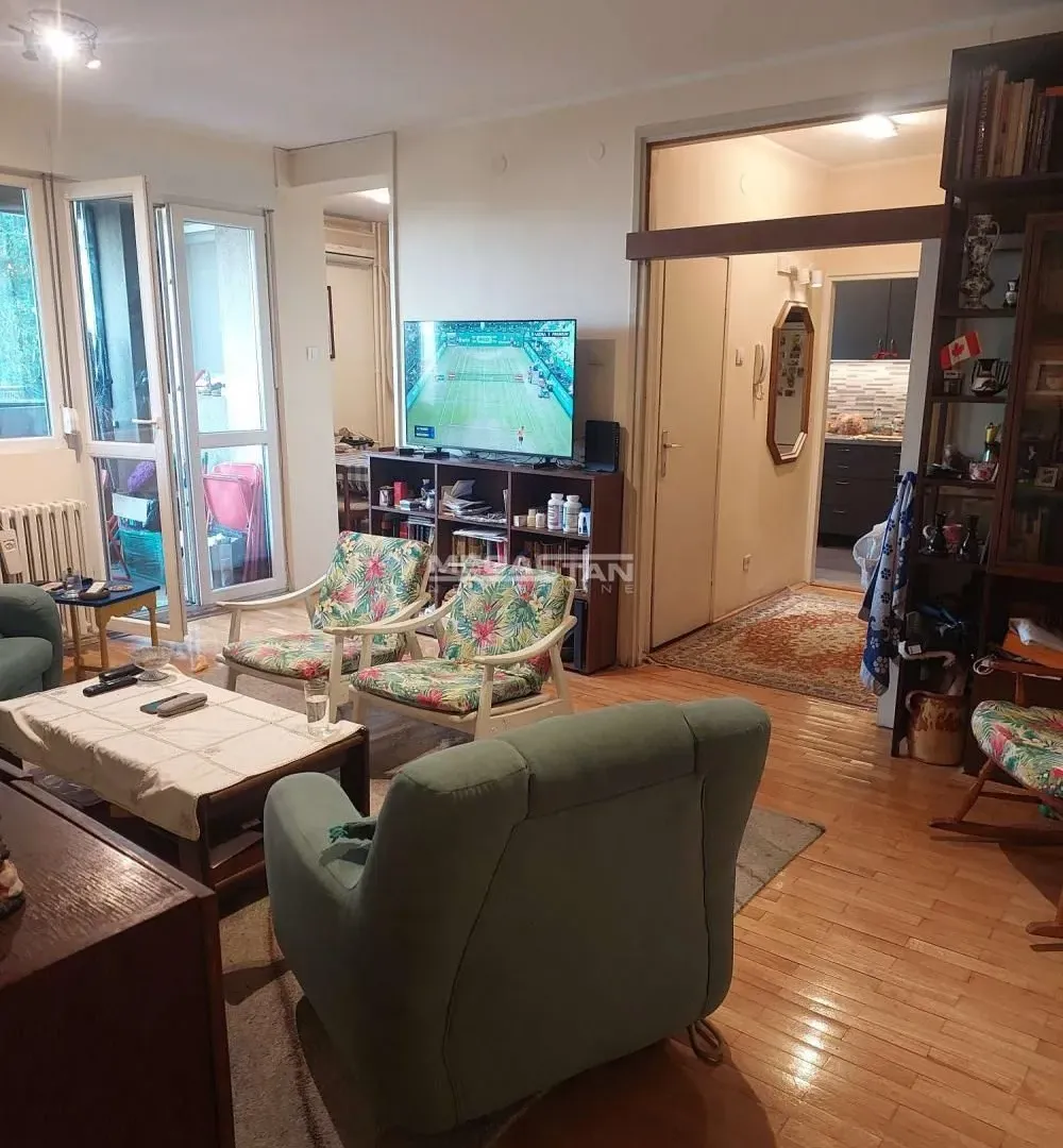 Prodaja, trosoban stan, 82m², Klinički Centar, Beograd
