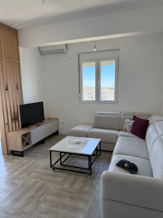 Rent, two bedroom apartment, 57m², Šušanj, Bar