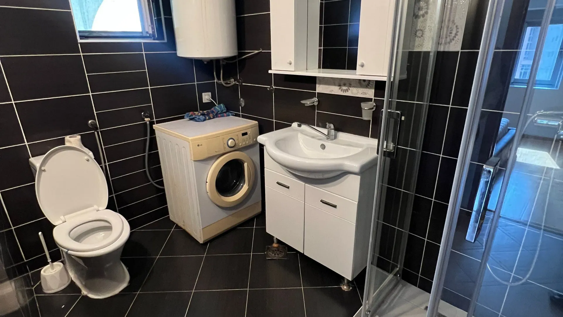 Izdavanje, dvosoban stan, 70m², Bjeliši, Bar