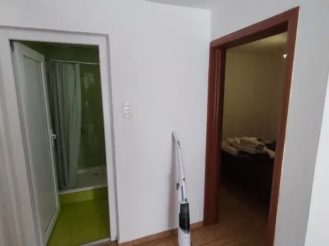 Rent, house, 60m², Momišići, Podgorica - image 7