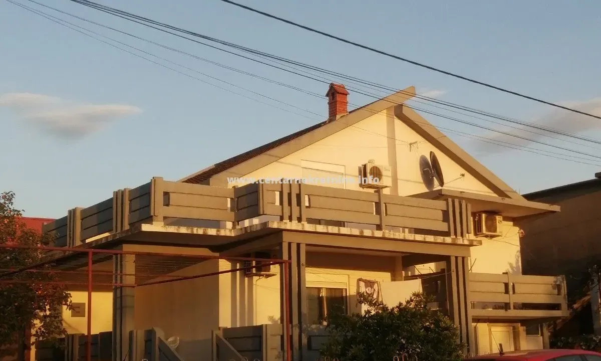 Prodaja, kuća, 180m², Konik, Podgorica