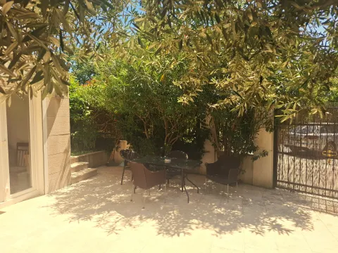 Sale, house, 380m², Perazića do, Budva - image 8