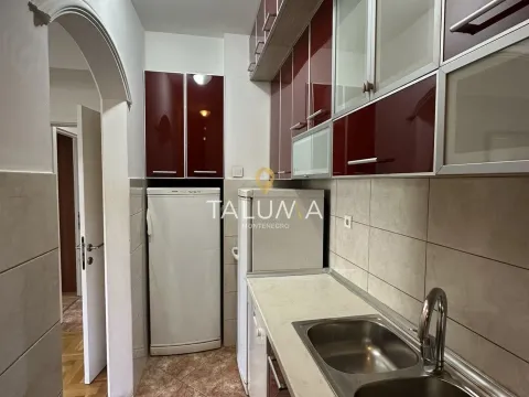 Rent, two bedroom apartment, 60m², Blok 9, Podgorica - image 9