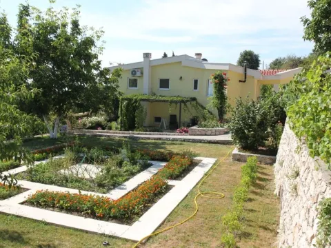 Sale, house, 380m², Dobra Voda, Budva - image 1