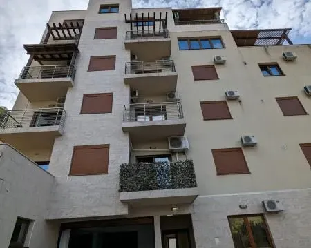 Sale, two bedroom apartment, 65m², Budva, Crna Gora - image 1