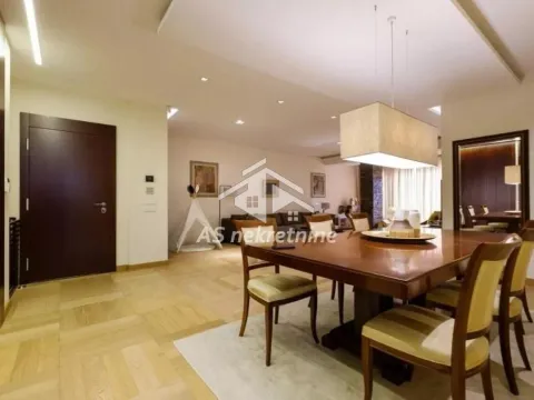 Izdavanje, četvorosoban stan, 150m², Novi Beograd Sve Podlokacije, Beograd - image 5