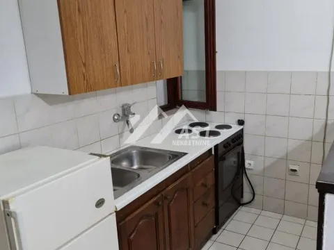 Izdavanje, dvosoban stan, 39m², Betanija, Novi Sad Sve Podlokacije - image 8