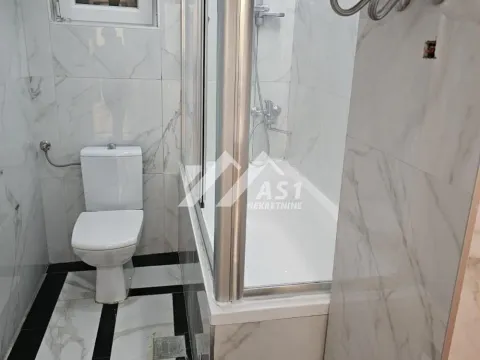 Izdavanje, četvorosoban stan, 100m², Centar, Novi Sad - image 9