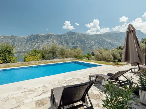 Sale, house, 800m², Prčanj, Kotor - image 42