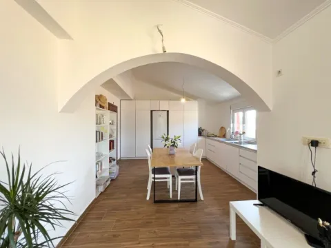 Prodaja, trosoban stan, 107m², Đenovići, Herceg Novi - image 2