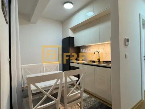 Izdavanje, jednosoban stan, 33m², City Kvart, Podgorica - image 4