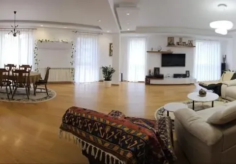 Stan in Vračar Hram