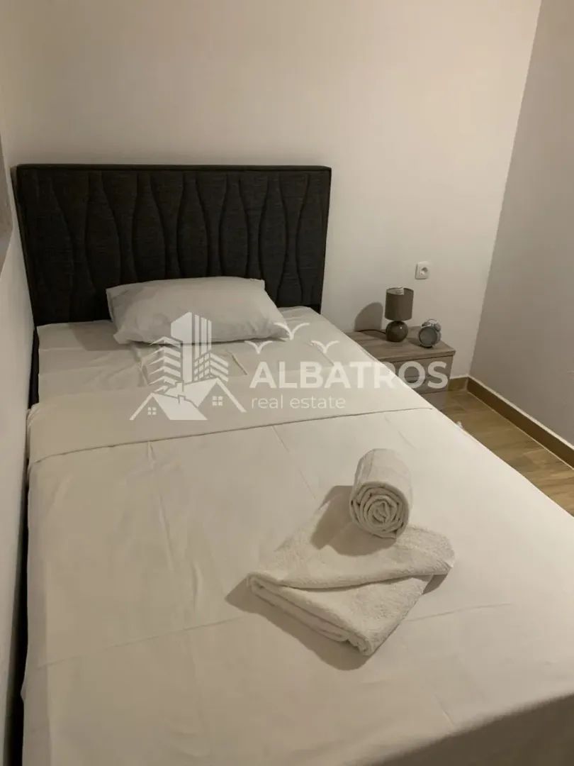 Rent, two bedroom apartment, 70m², Marovići, Bar
