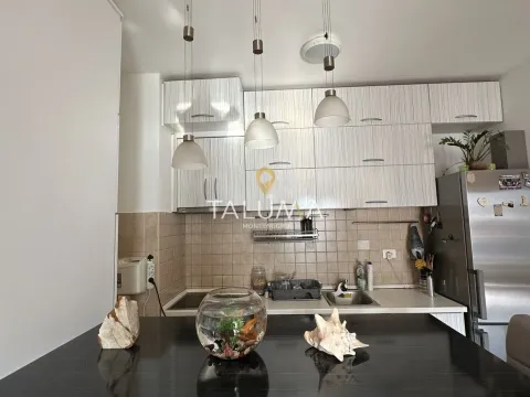 Prodaja, jednosoban stan, 48m², Stari Aerodrom, Podgorica - image 6