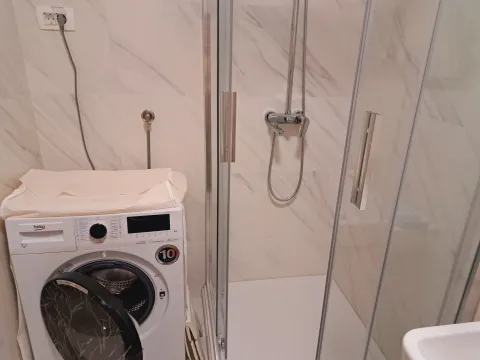 Izdavanje, jednosoban stan, 48m², City Kvart, Podgorica - image 2