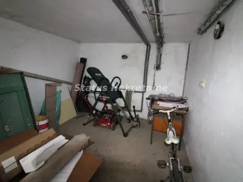 Prodaja, kuća, 330m², Čenej, Novi Sad Sve Podlokacije - image 16