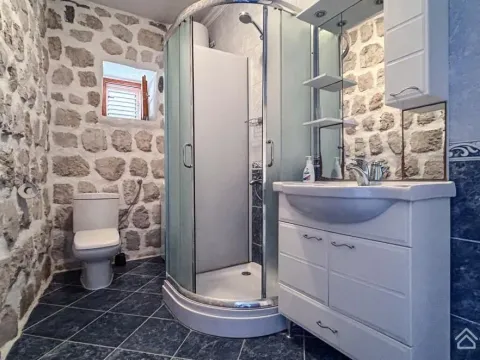 Prodaja, dvosoban stan, 87m², Perast, Kotor - image 14