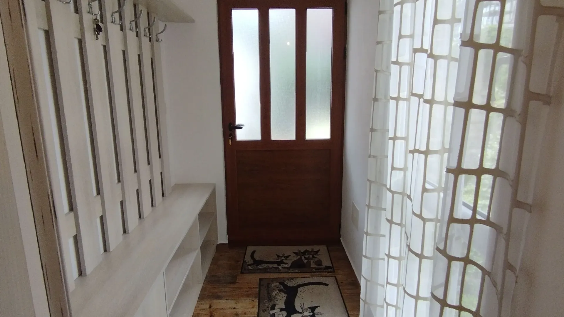 Prodaja, dvosoban stan, 64m², Njivice, Herceg Novi