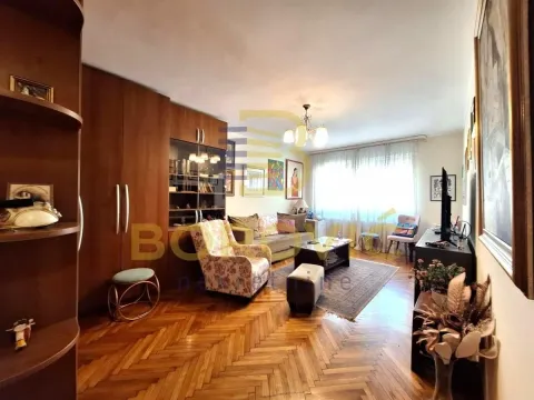 Prodaja, dvosoban stan, 64m², Slavija, Vračar Sve Podlokacije - image 2