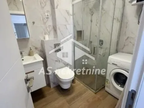 Rent, apartment, 61m², Južni Bulevar, Vračar Sve Podlokacije - image 21