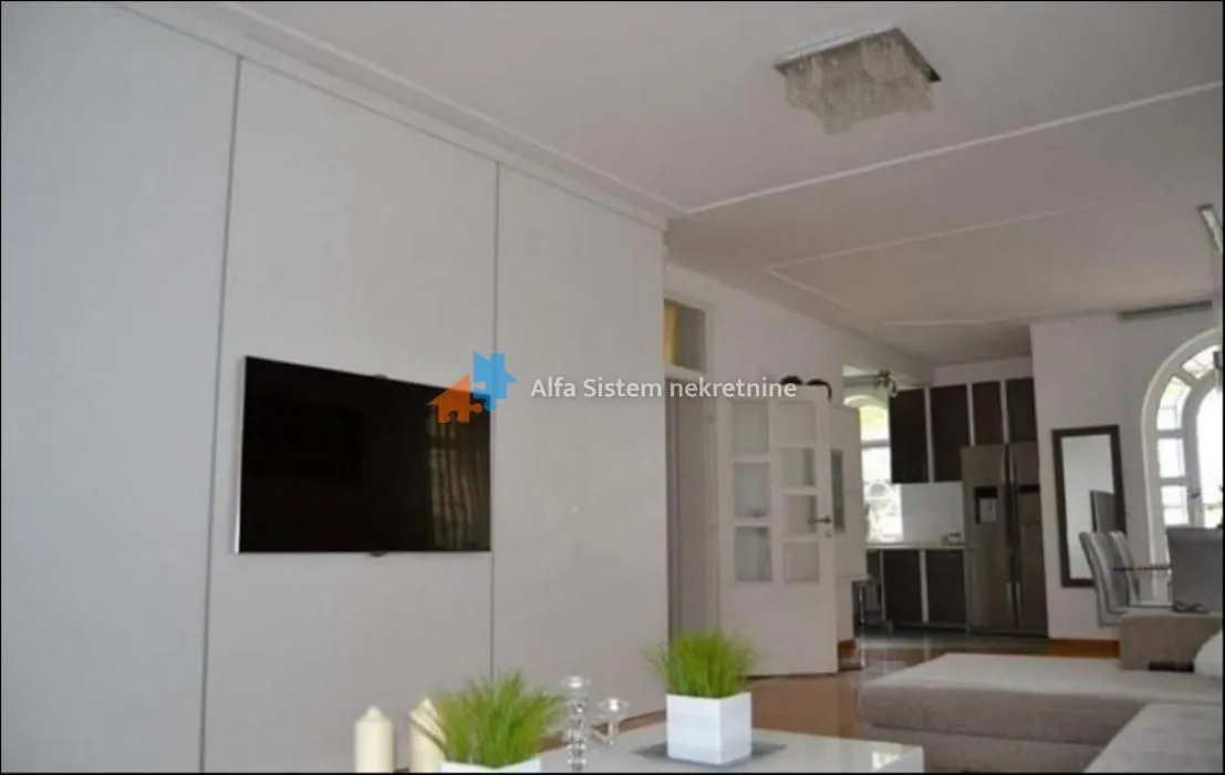 Rent, four bedroom apartment, 135m², Savski Venac, Beograd