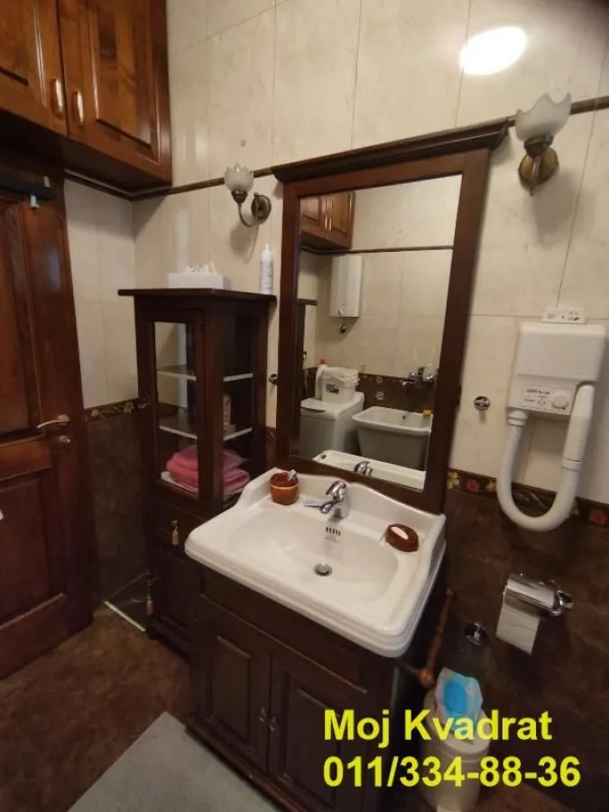 Izdavanje, dvosoban stan, 80m², Stari Grad, Beograd