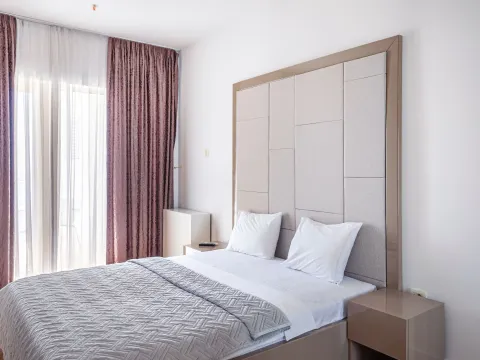 Izdavanje, jednosoban stan, 77m², Tre Canne, Budva - image 5