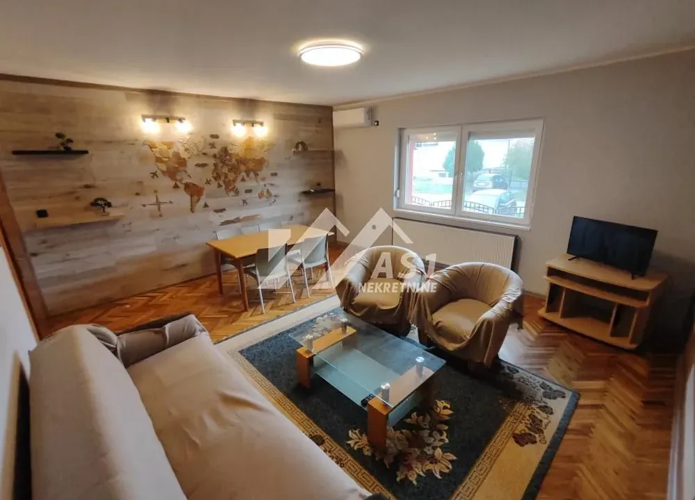 Izdavanje, trosoban stan, 90m², Kać, Novi Sad Sve Podlokacije