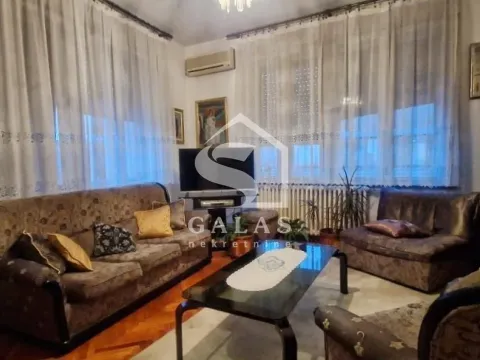 Prodaja, četvorosoban stan, 111m², Vračar Hram, Vračar Sve Podlokacije - image 4