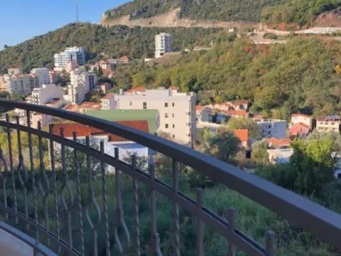 Sale, three bedroom apartment, 106m², Bečići, Budva
