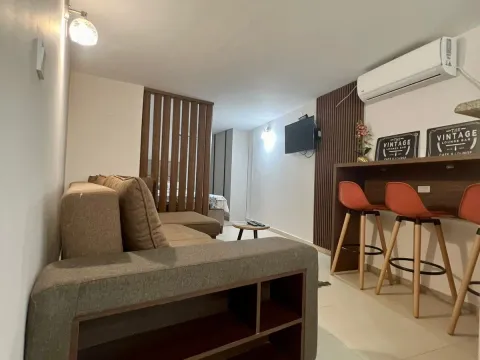 Izdavanje, garsonjera, 35m², Budva, Crna Gora - image 3