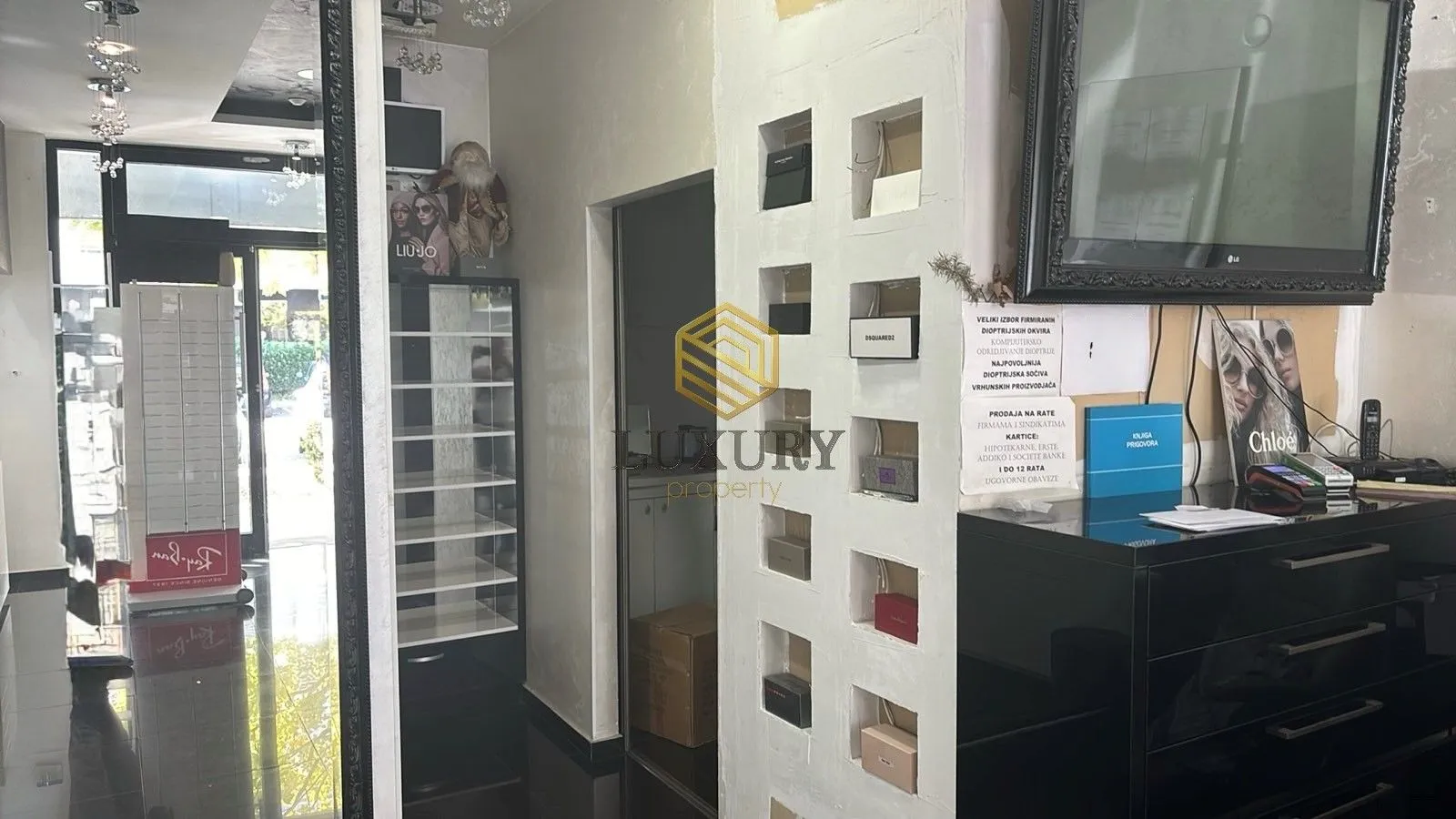 Rent, office space, 33m², City Kvart, Podgorica
