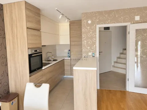 Rent, two bedroom apartment, 88m², Ljubović, Podgorica - image 4