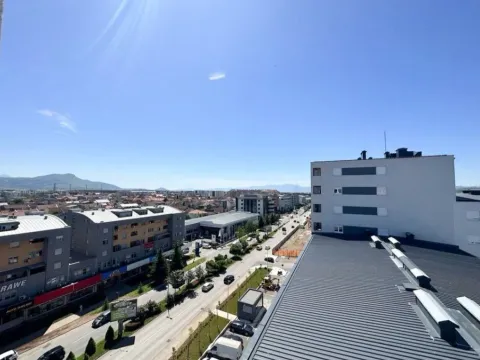 Prodaja, trosoban stan, 106m², Stari Aerodrom, Podgorica - image 7