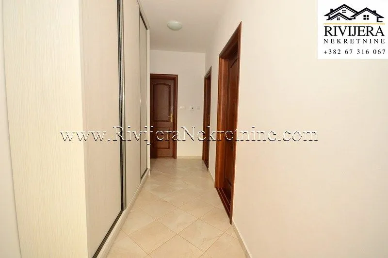 Prodaja, dvosoban stan, 85m², Đenovići, Herceg Novi