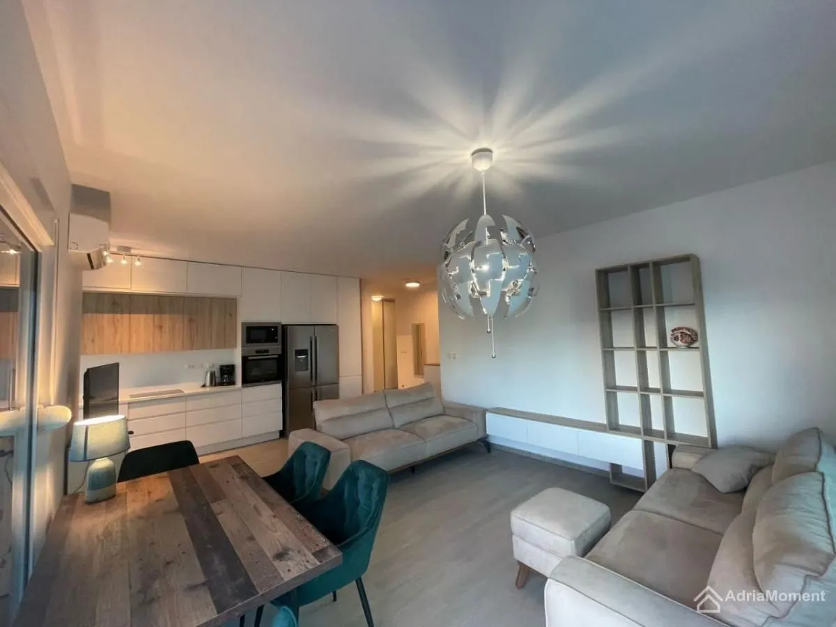 Sale, two bedroom apartment, 89m², Bečići, Budva