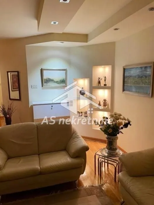 Rent, three bedroom apartment, 95m², Autokomanda, Voždovac Sve Podlokacije