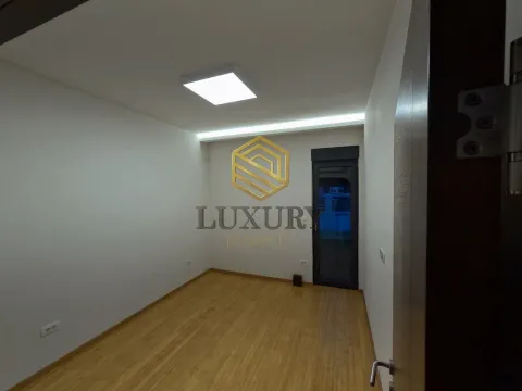 Rent, house, 160m², Dalmatinska ulica, Podgorica - image 13