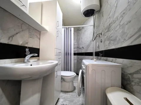 Izdavanje, stan, 42m², Centar, Podgorica - image 8
