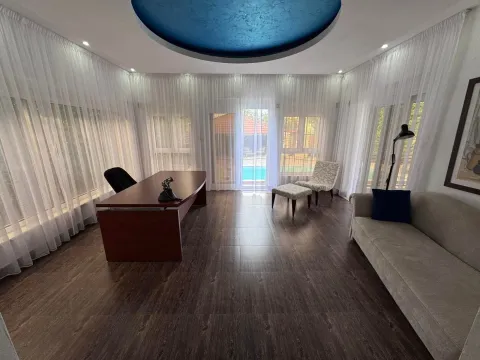 Izdavanje, kuća, 330m², Zeta, Podgorica - image 5